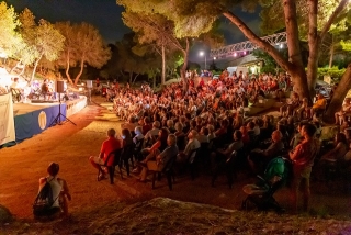 Unes 450 persones van assistir al concert de Dijous Paella al cicle &#039;Estiu a la Pedrera&#039;, a la Pedrera d&#039;Elies