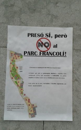 Un dels cartells que els veïns del parc Francolí han repartit pel barri contra la construcció del centre penitenciari.