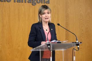 La presidenta de la Diputació de Tarragona, Noemí Llauradó, en roda de premsa