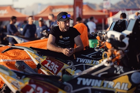 El pilot tarragoní, Carles Falcón, va perdre la vida el passat 25 de gener, després d’haver patit un greu accident mentre competia en la segona etapa del ral·li Dakar