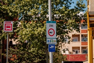 Cartell de la Zona de Baixes Emissions (ZBE) a Reus