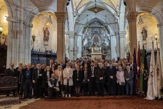 Representants de confraries, congregacions, arxiconfraries i germandats de Reus a l&#039;Església Prioral de Sant Pere