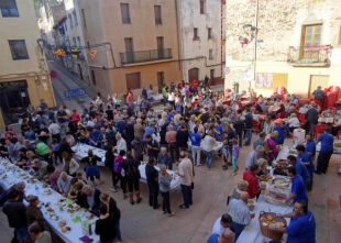 La Clotxada Popular és un dels actes característics de la Festa Major de Vandellòs.