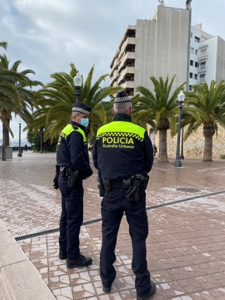 Imatge d&#039;arxiu de dos agents de la Guàrdia Urbana de Tarragona