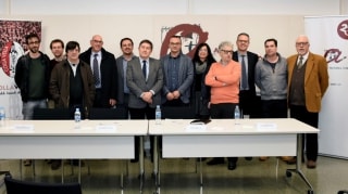 Imatge dels diferents membres de la URV i de la Vella de Valls que han promogut la Càtedra sobre l&#039;estudi del fet casteller