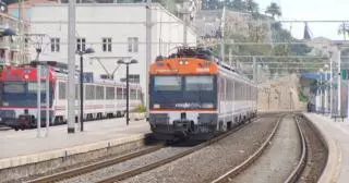 La incidència que ha afectat la circulació de trens regionals entre Tarragona i Barcelona ha quedat resolta cap al migdia,