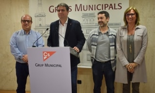 Imatge dels membres del grup municipal de Ciutadans a l&#039;Ajuntament de Reus