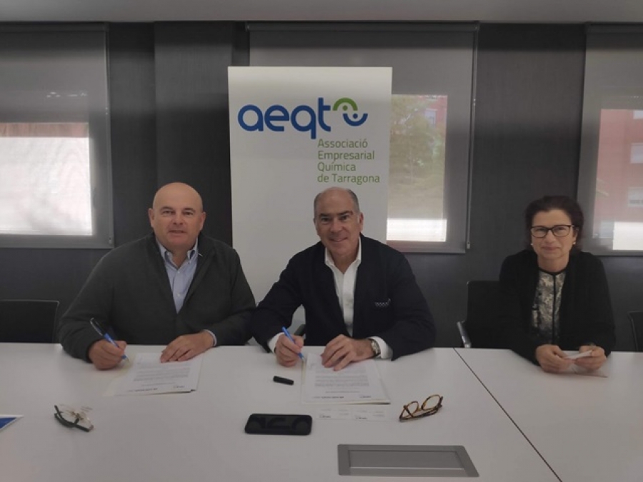 L&#039;acord, signat el mes de febrer, es va formalitzar a les oficines de l&#039;AEQT pel gerent de l&#039;associació, Juan Pedro Díaz, i per Marcos Uttley, Managing Director d&#039;Arcadis