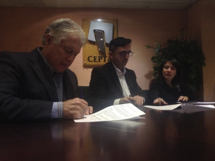 Signatura del conveni entre la CEPTA i Icardline.