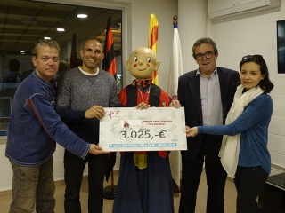 La Federació d’Associacions de Veïns de Reus(FAVR) ha fet entrega de 3.025€ solidaris pel projecte &#039;Joan Petit&#039; contra el càncer infantil