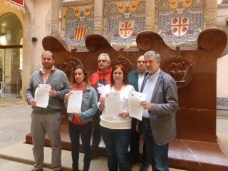 Els regidors i regidores d&#039;ERC-MES-MDC i de la CUP han comparegut en bloc per presentar la moció en defensa del model d&#039;escola catalana