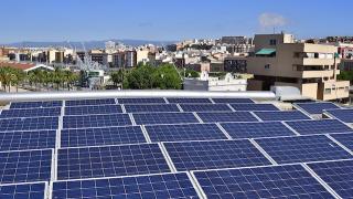 Imatge de panells d&#039;energia solar instal·lats al Port de Tarragona