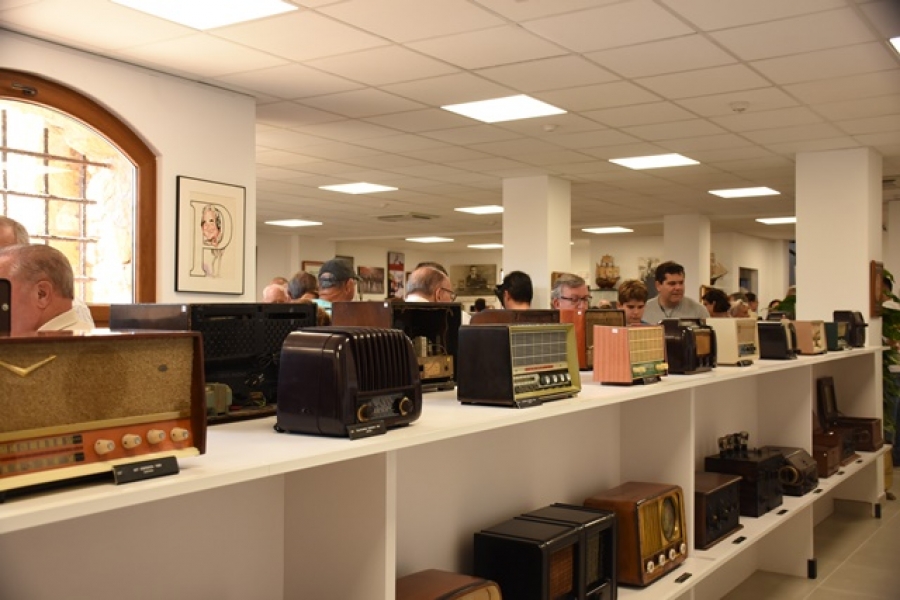 El Museu de la Ràdio Luis del Olmo ha inaugurat aquest dissabte la nova sala de la planta baixa