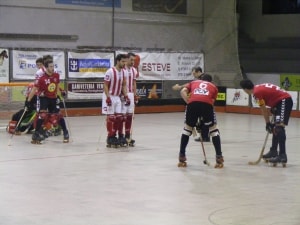 Imatge del partit disputat entre el Moritz Vendrell i el CP Vic.