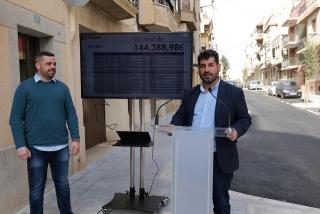 L’alcalde de Riudoms, Sergi Pedret, i el regidor de mobilitat i seguretat pública, Francesc Mestre, han presentat l’adequació del carrer Sant Pau