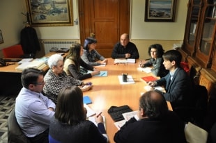 Reunió de la taula de treball sobre assetjament escolar celebrada ahir a Torredembarra.