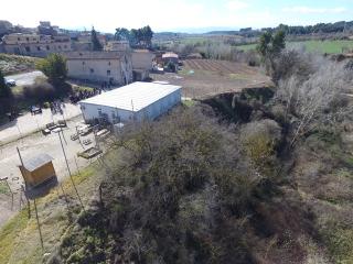 Vista aèria de l&#039;escola de Rocafort de Queralt, ubicada en un barracó des de 2008