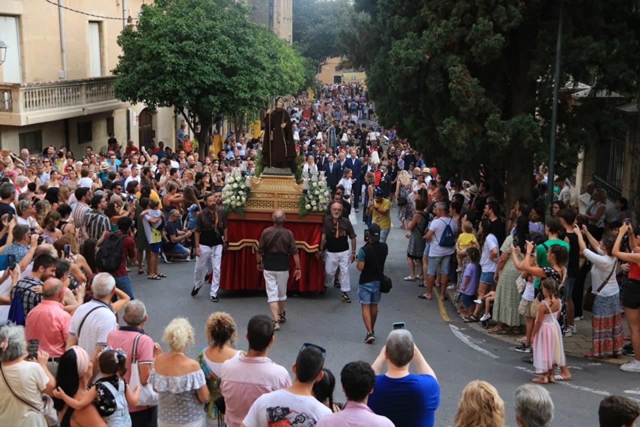 La imatge de Sant Magí ha participat en la processó d&#039;aquest dissabte per la Part Alta de Tarragona