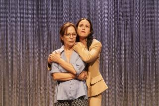 Les reconegudes actrius Lluïsa Castell i Georgina Latre pujaran a l&#039;escenari amb &#039;Tocar mare&#039;