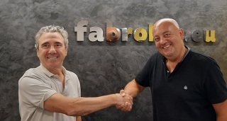  Francesc Solà, director de Fabroker.eu, donant la benvinguda a Jordi Nadal, coordinador del nou departament de Salut Fabroker