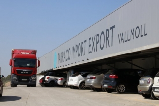 Una de les entrades de la nova nau de Tarraco Import Export, a Vallmoll