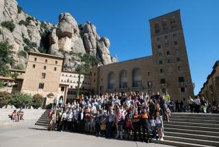 150 veïns i veïnes de la Pobla de Mafumet van visitar el santuari de la Mare de Déu de Montserrat