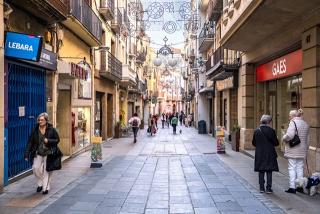 El carrer de la Cort, un dels eixos comercials del Centre Històric de Valls